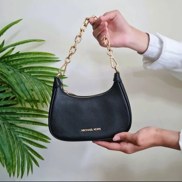 Michael Kors CORA MINI Zip Pouchette Shoulder Crossbody Leather Bag Black - Picture 2 of 6